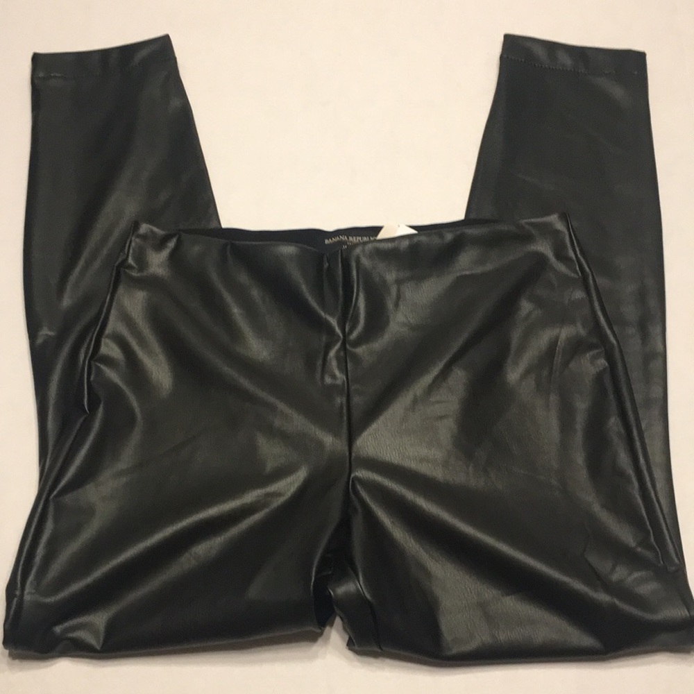 NWT Banana Republic High Rise Black Vegan Faux Leather Leggings New Petite S L - Picture 5 of 7